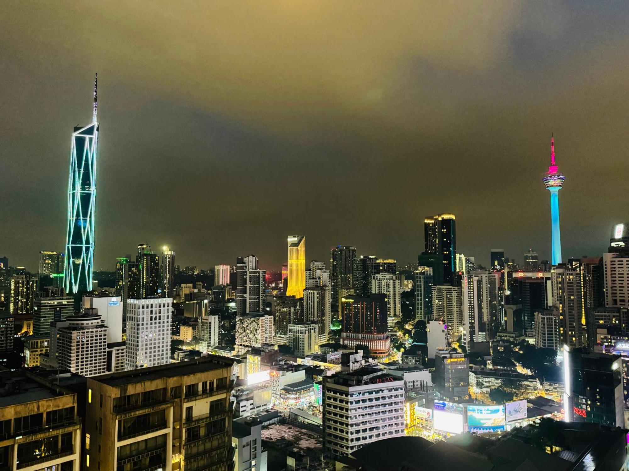 Luxury Suites At Axon Residence Kuala Lumpur Bagian luar foto